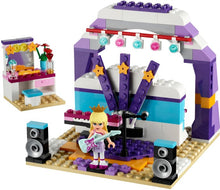 Set 41004 - Rehearsal Stage - De BrickPlaats