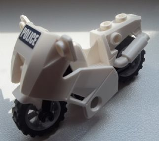 Part 52035c02pb10 - Motorcycle City with Black Chassis, LBG Wheels and Fairing with 'POLICE' on Dark Blue Background Pattern (Sticker) - Set 60007 - De BrickPlaats