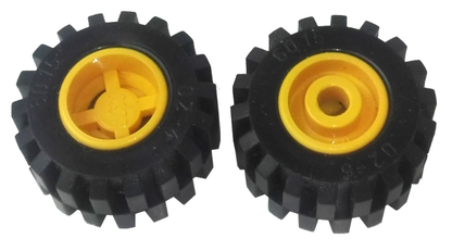 Part 6014ac01 - Wheel 11mm D. x 12mm, Hole Round for Wheels Holder Pin with Black Tire 21mm D. x 12mm - Offset Tread Small Wide (6014a / 6015) - De BrickPlaats