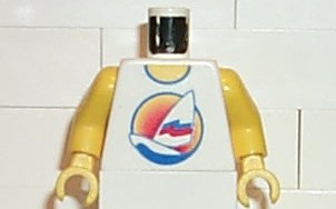 Part 973px126c01 - Torso Paradisa Sailboat with Sunset Pattern / Yellow Arms / Yellow Hands - De BrickPlaats