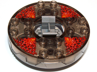 Part 98318c15pb01 - Turntable 6 x 6 x 1 1/3 Round Base Serrated with Trans-Brown Top with Red Energy Pattern (Ninjago Spinner) - De BrickPlaats