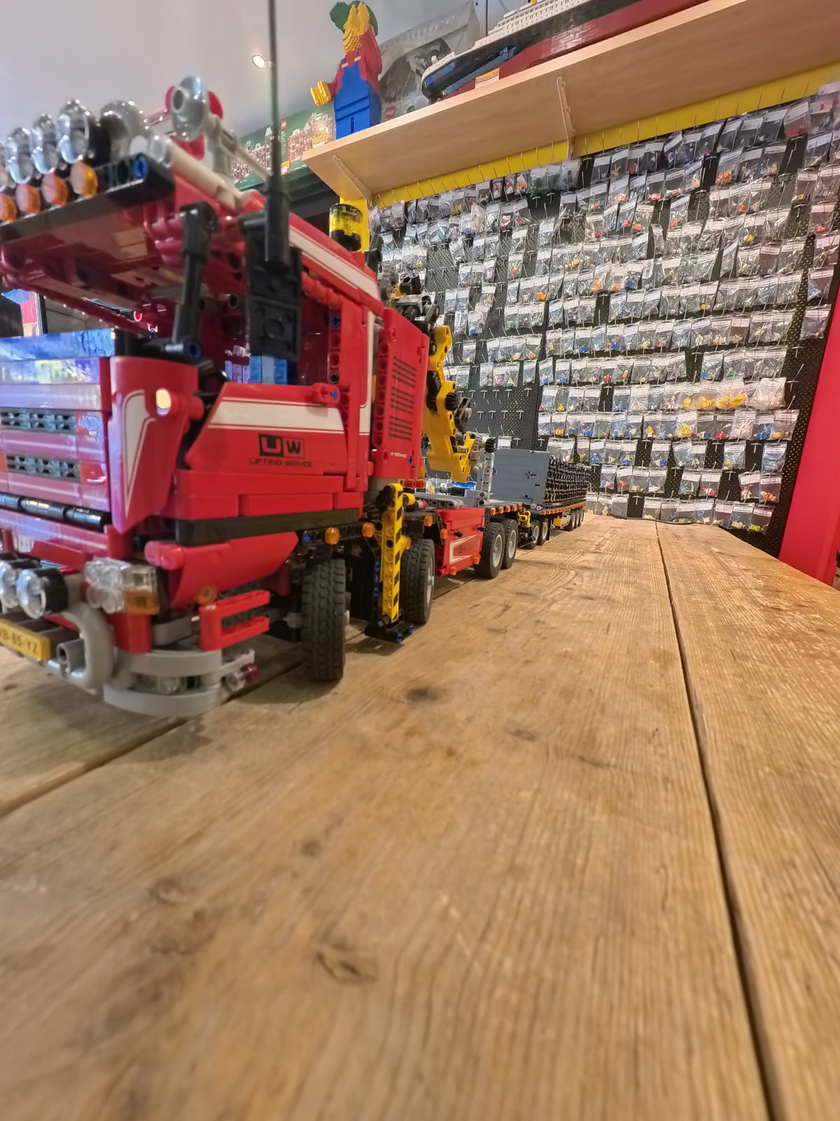 Set 8258 - Crane Truck