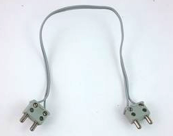 Part bb0081c28 - Electric, Wire 12V / 4.5V with 2 Leads, 28 Studs Long with 2 Light Gray Electric, Connector, 2-Way Male Squared Narrow Long without Center Post - De BrickPlaats