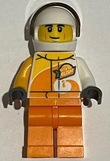 Minifig cty0983a - Desert Rally Racer Driver with Orange 'ViTA RUSH' Logo and Black Eyebrows - De BrickPlaats