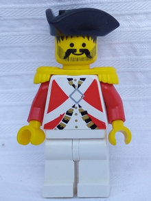 Minifig pi065 - Imperial Guard - Officer - De BrickPlaats